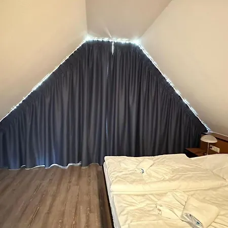 19 Im Strandhaus * Lobbe